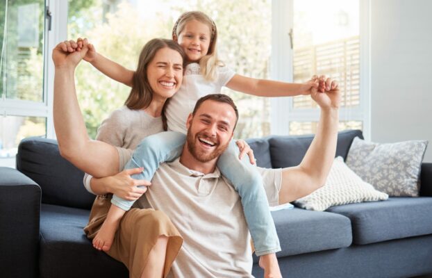 دور الأسرة في بناء ذكاء عاطفي صحي للأبناء