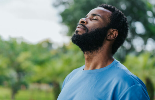 هل النجاح الظاهري يعوّض الشعور بالفراغ الداخلي؟