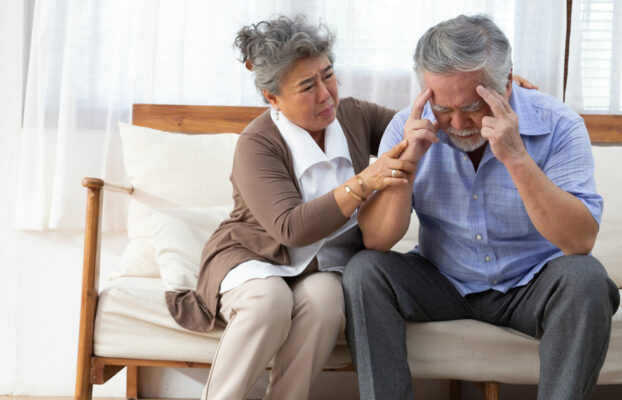 كيف تتعامل الأسرة مع التغيرات السلوكية لكبار السن برحمة ووعي