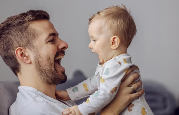 أهمية وجود الأب في الأسرة ودوره في بناء الأمان العاطفي