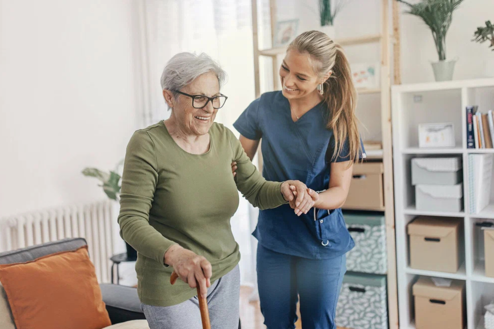 خدمات الرعاية المنزلية لكبار السن